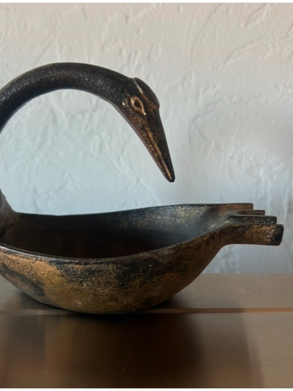 Vintage ART DECO CAST IRON 'MARILYN MONROE' SWAN ASHTRAY